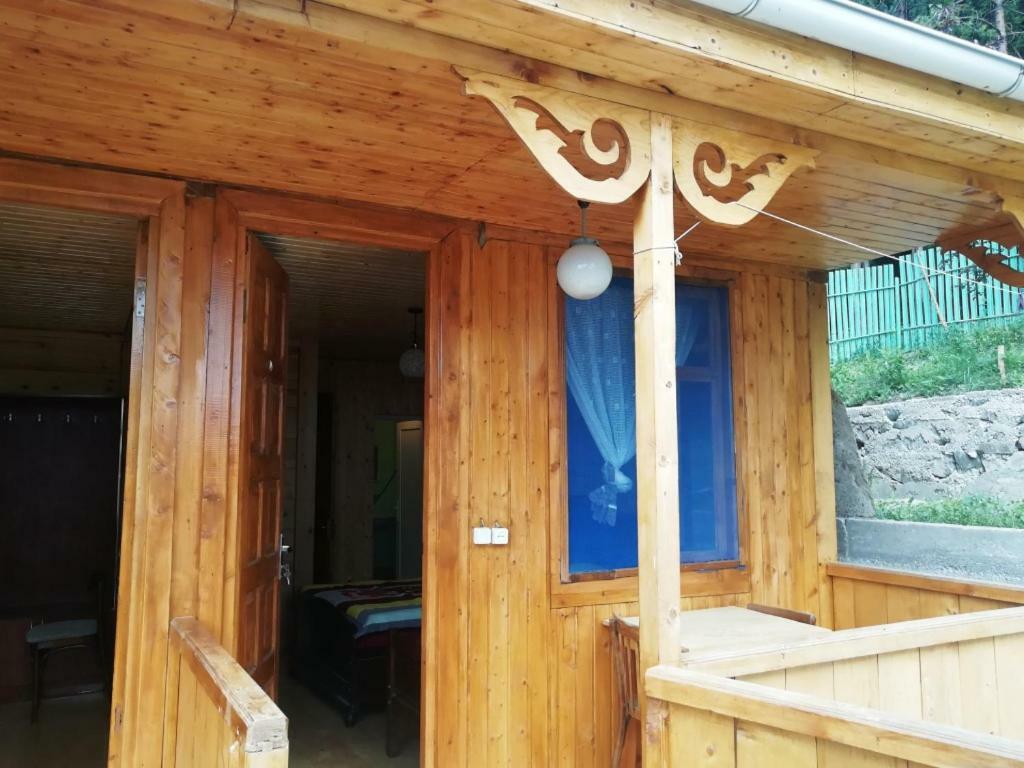 Guest House Ilia Borjomi Exterior foto